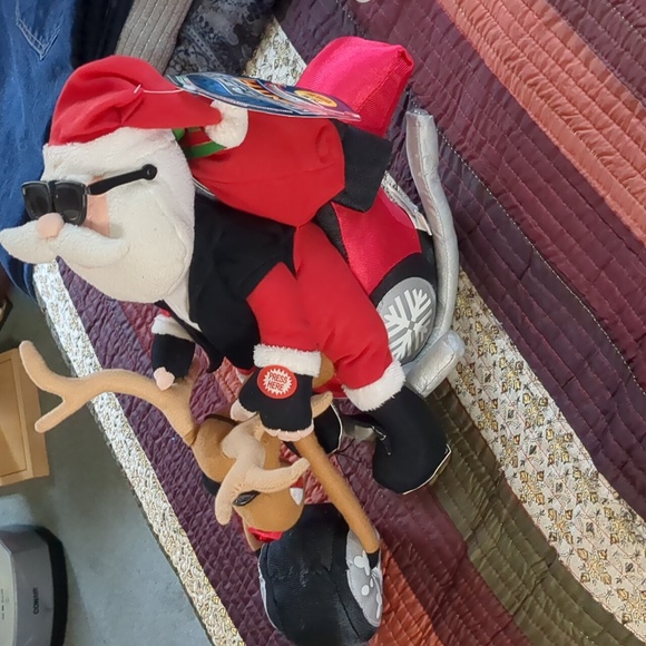 BEVERLY HILLS TOY CO* motorcycle Santa singing engine revving Santa is coming to - Picture 3 of 11